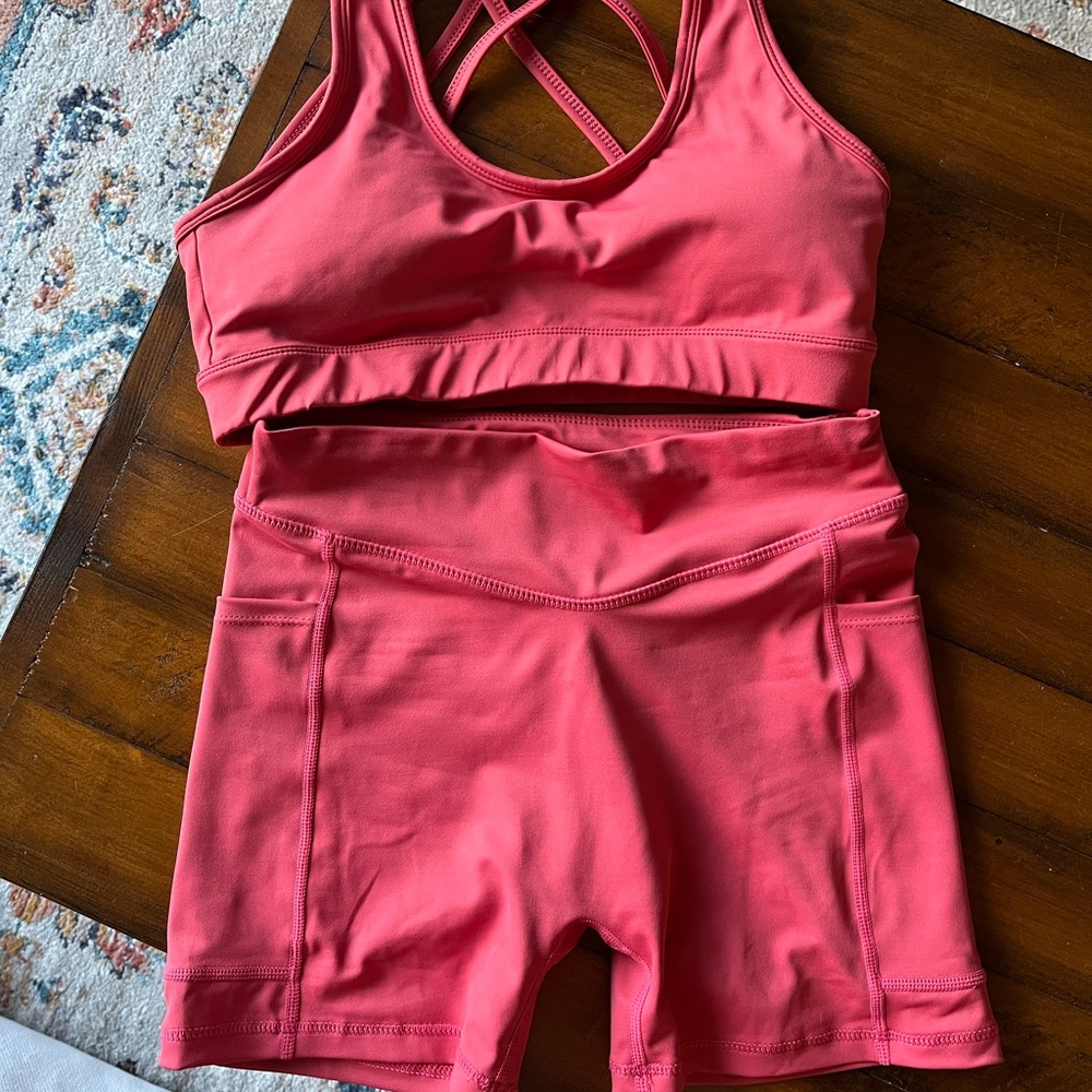 Expntl athletics running workout set